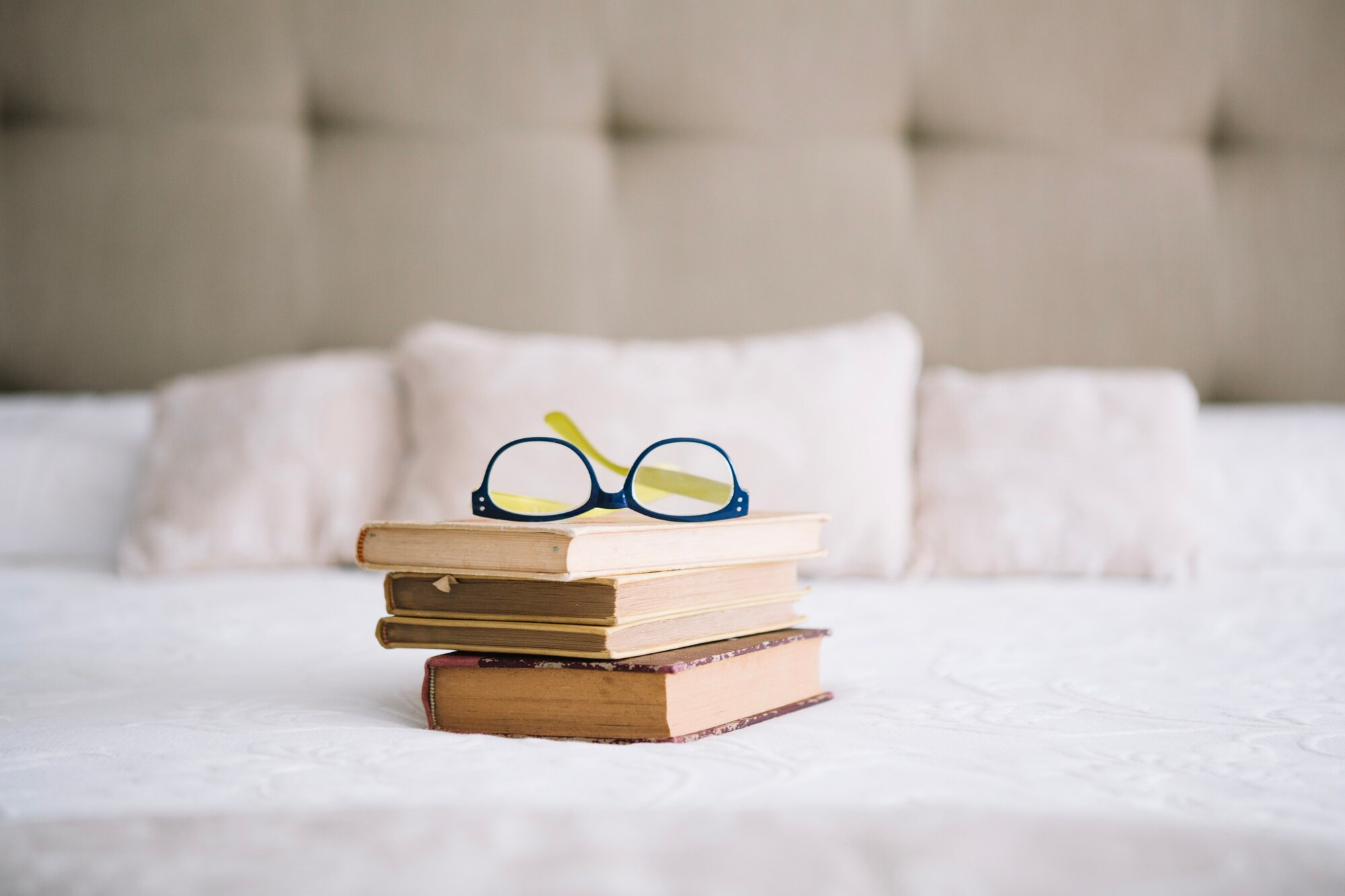 Espacio de lectura minimalista